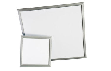 Le panneau de plafond d'intérieur de 36W 600x600 LED a suspendu le voyant de LED pour l'immeuble de bureaux