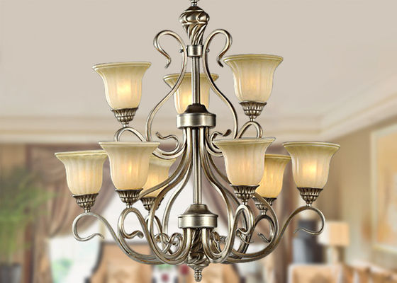 Style italien de grand lustre léger décoratif du fer 9 travaillé rétro avec le métal et le verre