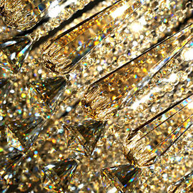 Le plafonnier en cristal en verre plombé, contemporain a suspendu le lustre décoratif