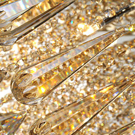 Le plafonnier en cristal en verre plombé, contemporain a suspendu le lustre décoratif