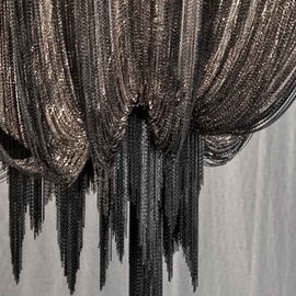 Éclairage à chaînes de lustre de lustres contemporains argentés d'hôtel