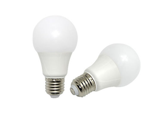 L'intense luminosité résidentiel SMD2835 7W 9W E27 Dimmable a mené les ampoules de lustre 50Hz/60Hz