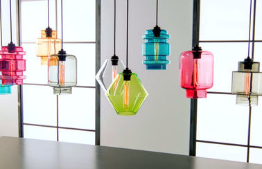 Lampe pendante de bouteille luxueuse en verre claire de forme, appareils d'éclairage industriels