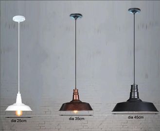 Grenier accrochant gracieux nostalgique de cru de plafonniers, lampe pendante industrielle