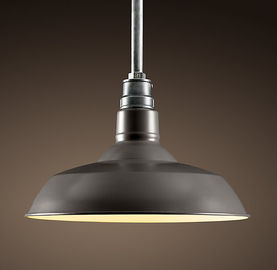 Grenier accrochant gracieux nostalgique de cru de plafonniers, lampe pendante industrielle