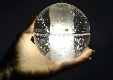 Le lustre en cristal transparent allume l'éclairage pendant mené de boule en verre