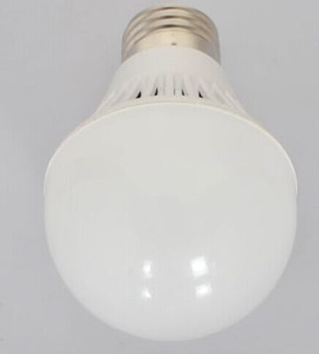 durée de vie d'ampoules de globe de 15W E27 1450LM Epistar LED longue