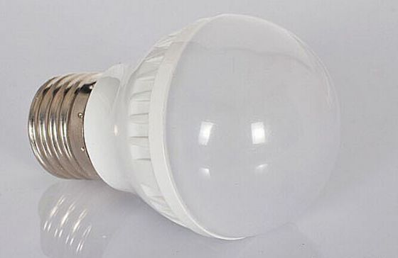 les ampoules en plastique de Cree de 9W E27/GU10 650LM IP45/globe d'Epistar LED instruit le CE