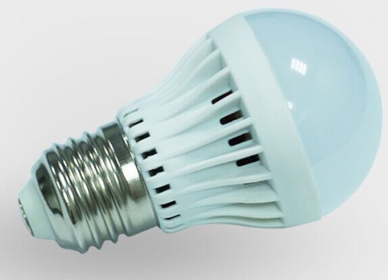 les ampoules en plastique de Cree de 9W E27/GU10 650LM IP45/globe d'Epistar LED instruit le CE