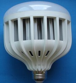 Hautes usines de logement en plastique d'ampoules de globe du lumen 12W 1150LM IP45 Epistar LED
