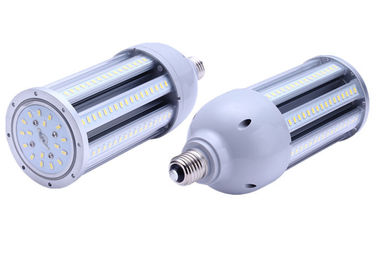 Ampoule extérieure de maïs de 45W 277V 360 LED avec 2700K - 6500K pour le dessus de courrier de rue