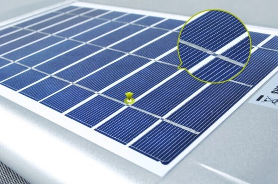 Le capteur de mouvement 40W refroidissent les réverbères solaires extérieurs imperméables blancs de LED