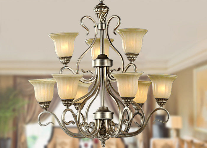 Style italien de grand lustre léger décoratif du fer 9 travaillé rétro avec le métal et le verre