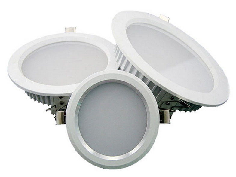 4 pouces 10W LED ont enfoncé le downlight/plafonniers écologiques et la durée de longue durée 75Ra